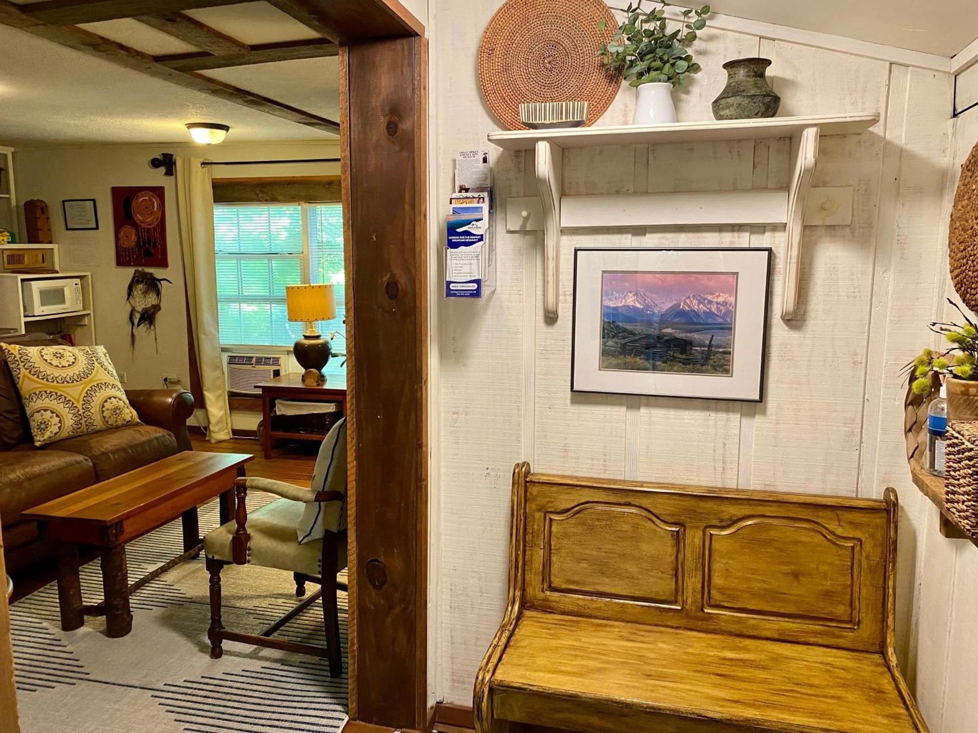 Convenient Cottage-Hot Tub, 4 Minutes To داهلونغا المظهر الخارجي الصورة