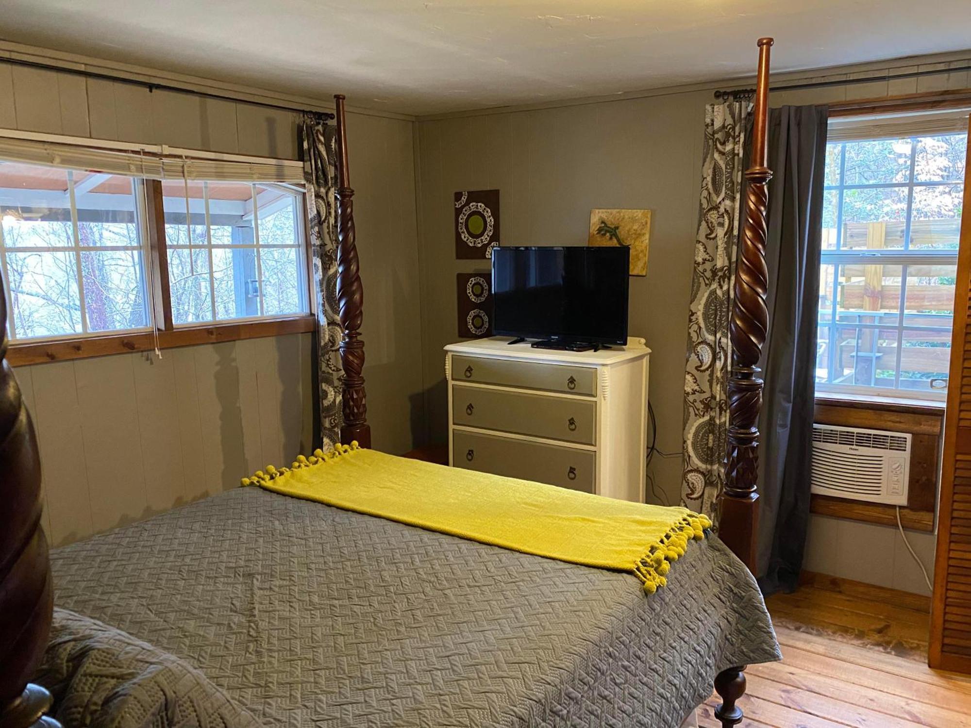 Convenient Cottage-Hot Tub, 4 Minutes To داهلونغا المظهر الخارجي الصورة