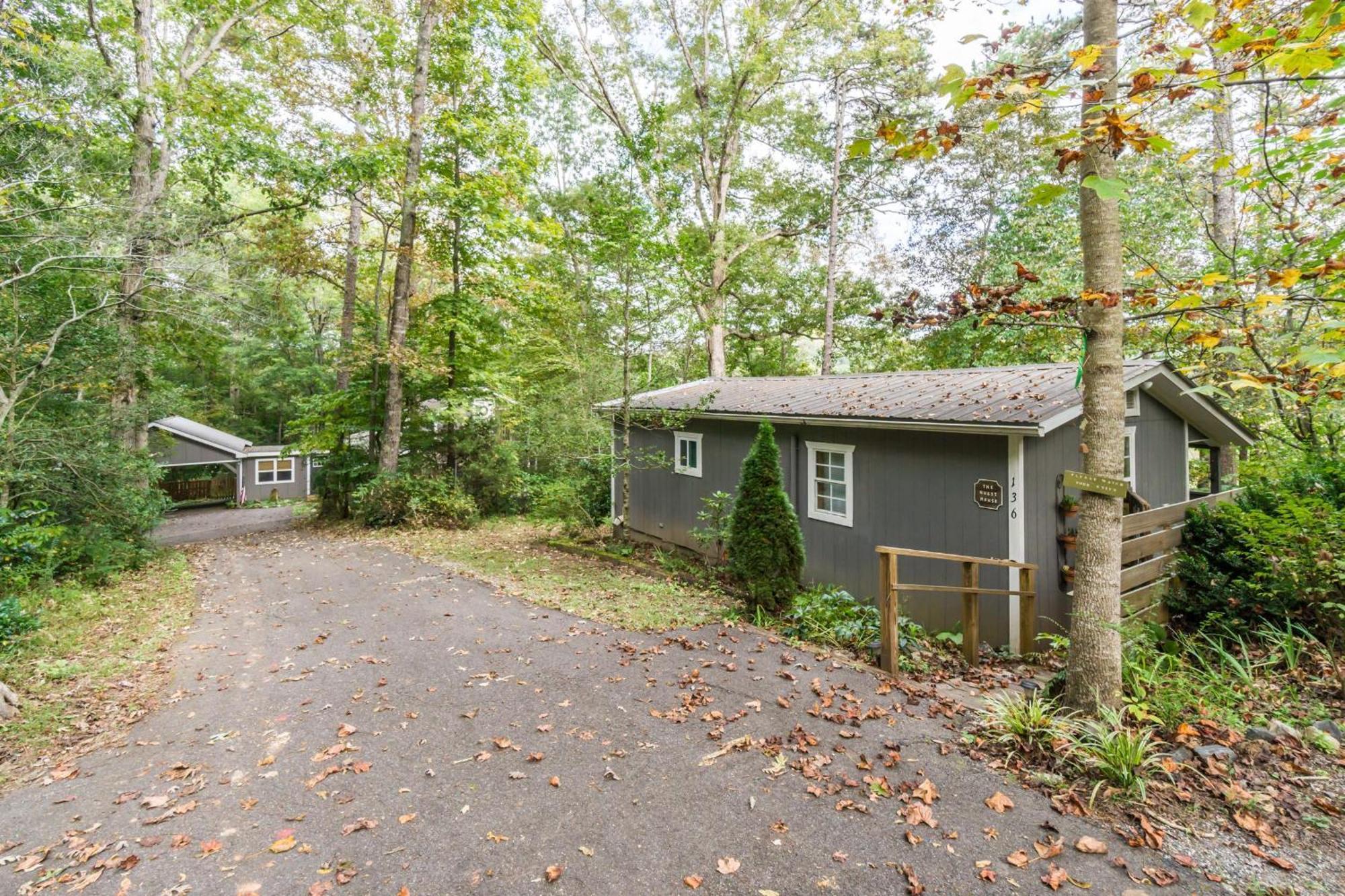 Convenient Cottage-Hot Tub, 4 Minutes To داهلونغا المظهر الخارجي الصورة