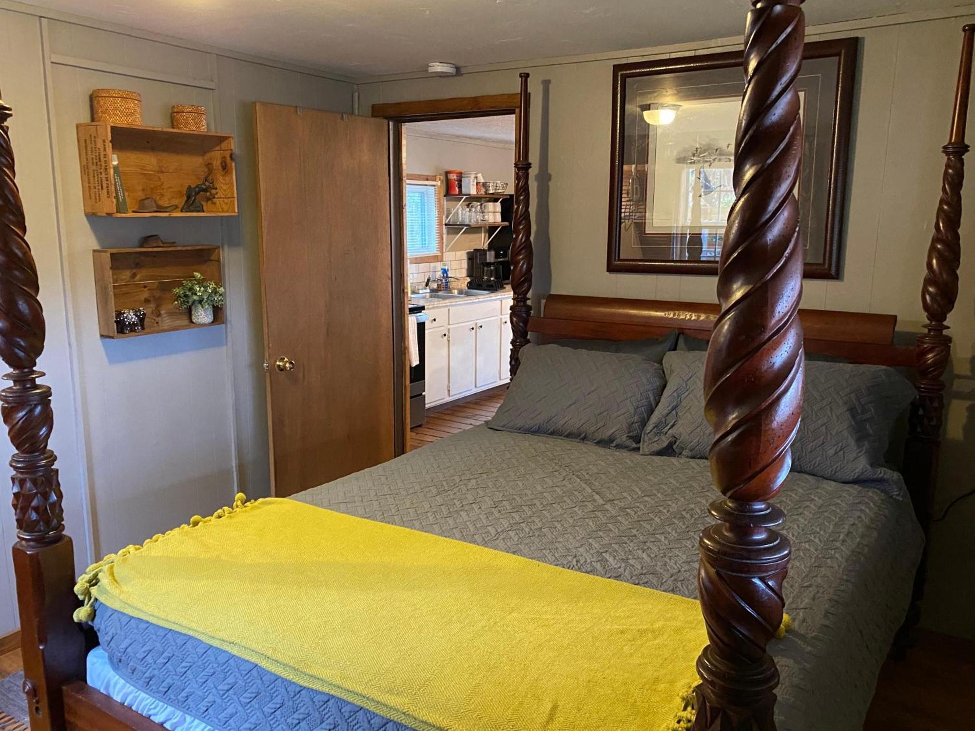 Convenient Cottage-Hot Tub, 4 Minutes To داهلونغا المظهر الخارجي الصورة