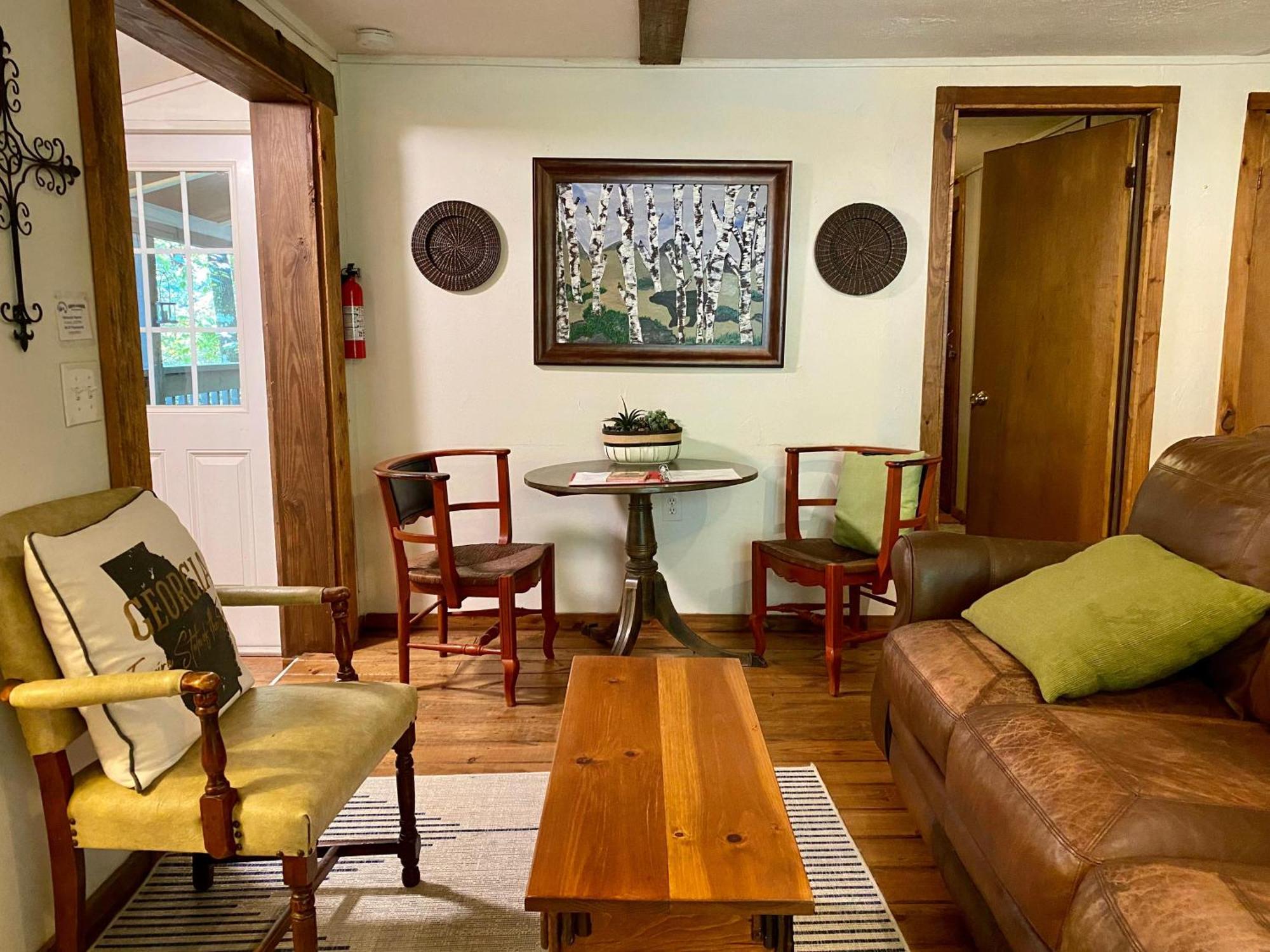 Convenient Cottage-Hot Tub, 4 Minutes To داهلونغا المظهر الخارجي الصورة